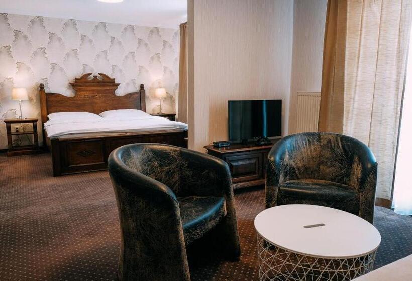 דירת חדר, Pension Relish