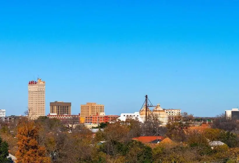 キングサイズベッドのスタンダードルーム, Aloft Waco Downtown
