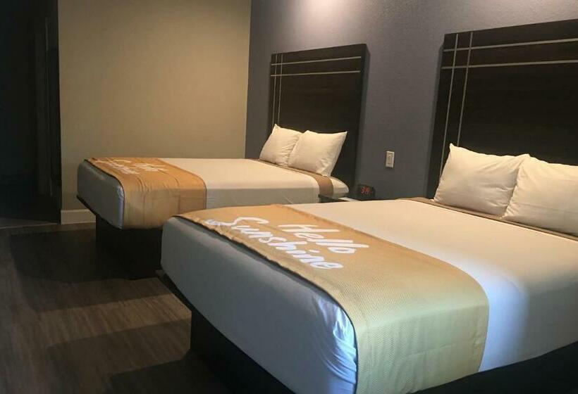 스탠다드 룸, Days Inn & Suites By Wyndham La Porte