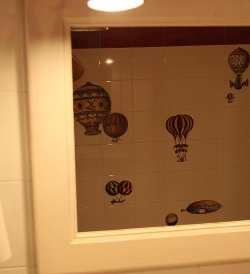 غرفة قياسية ثلاثية, B&b Re Umberto