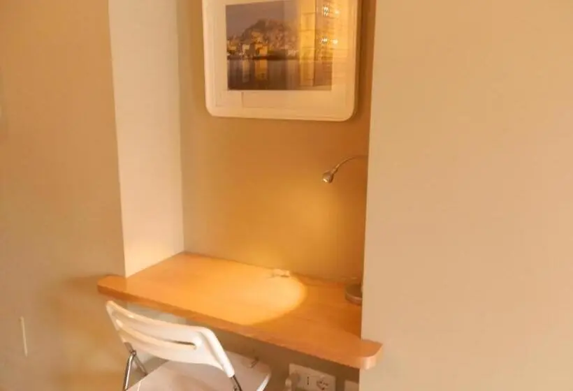 Standard Neljän Hengen Huone, B&b Re Umberto