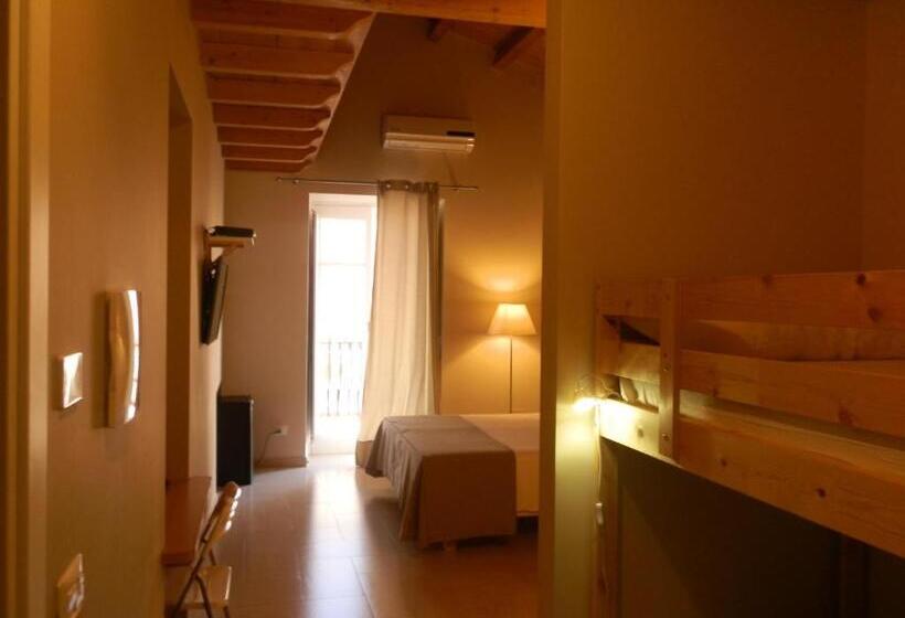 غرفة قياسية رباعية, B&b Re Umberto