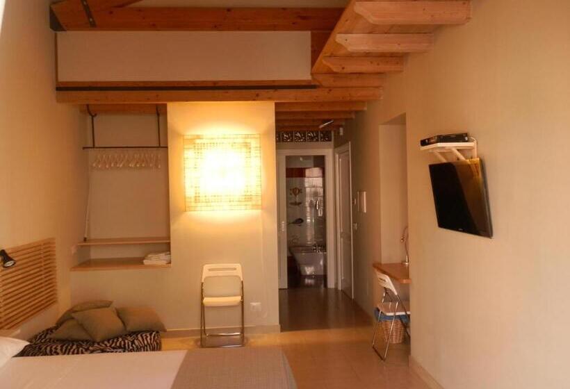 غرفة قياسية رباعية, B&b Re Umberto