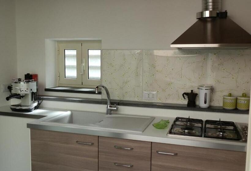 Apartamento 1 Dormitório com Terraço, B&b Re Umberto