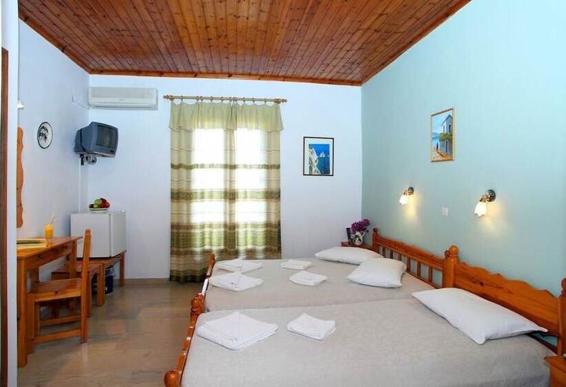 Triple Room Sea View, Nostos