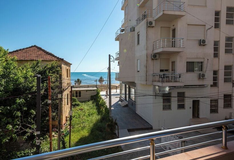 غرفة قياسية رباعية مطلة على البحر, Vila Misiri