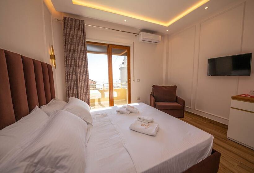 غرفة قياسية رباعية مطلة على البحر, Vila Misiri