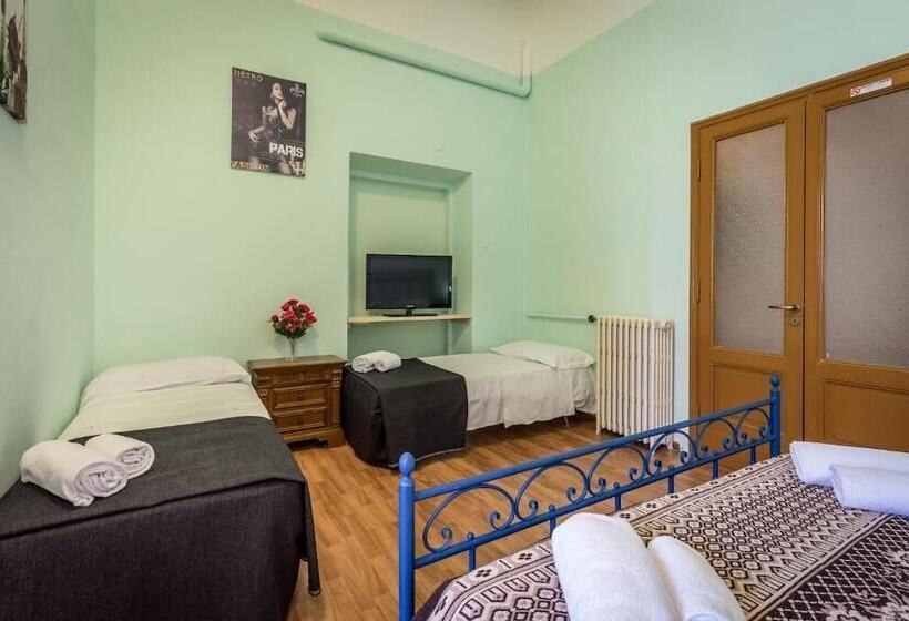 اتاق استاندارد چهار تخته, Rooms77 Florence Centro Storico Firenze