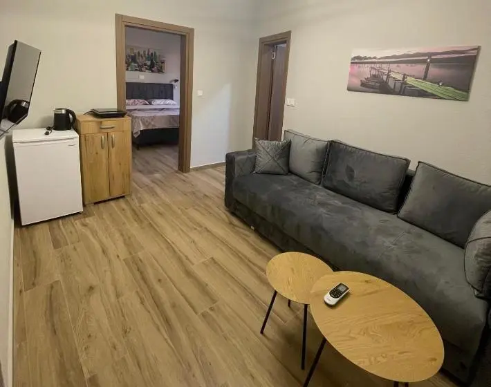 آپارتمان 1 خوابه با بالکن, Apart Hotel Xxl Lux