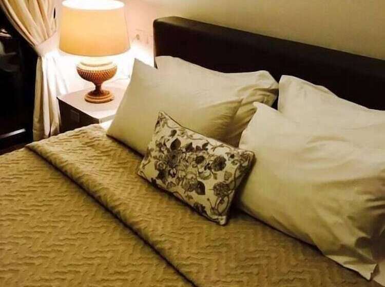 חדר סטנדרט, Afroditi Arhontiko