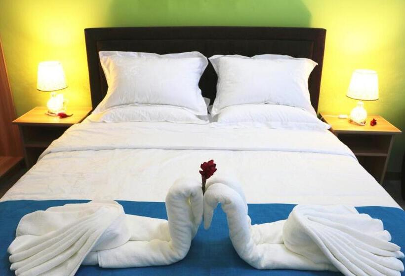 デラックスルーム, Nadi Fancy