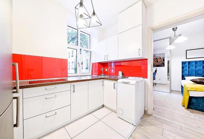 آپارتمان 1 خوابه, Cinema Apartments