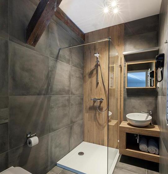 استودیوی لوکس, Cinema Apartments