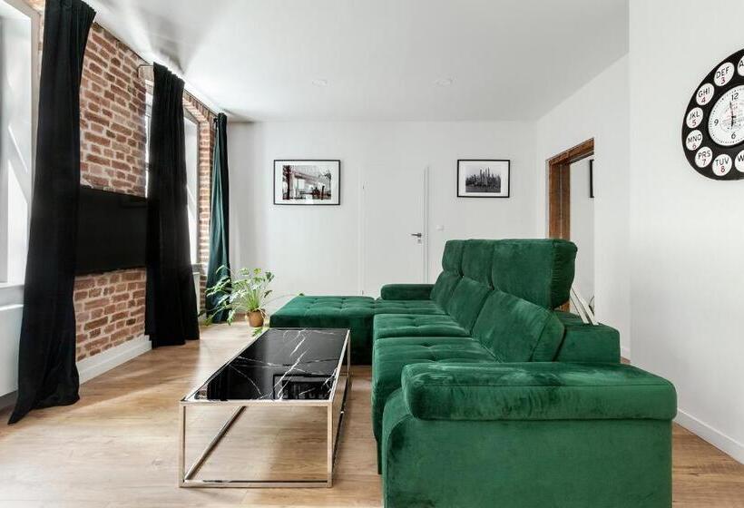 آپارتمان سوپریور 1 خوابه, Cinema Apartments