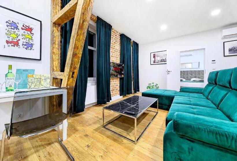 آپارتمان سوپریور 1 خوابه, Cinema Apartments