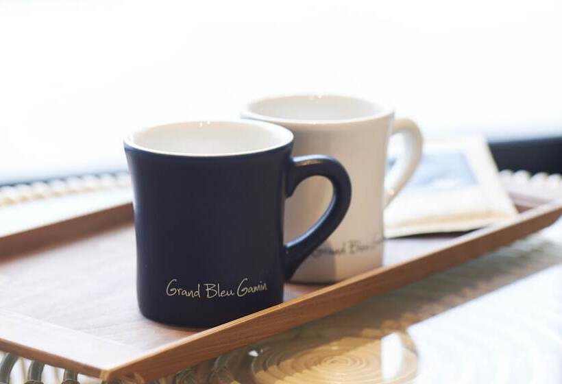 سوییت سوپریور, Grand Bleu Gamin