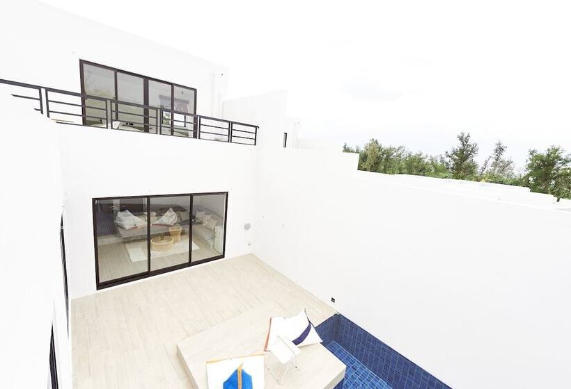 سوییت لوکس, Grand Bleu Gamin