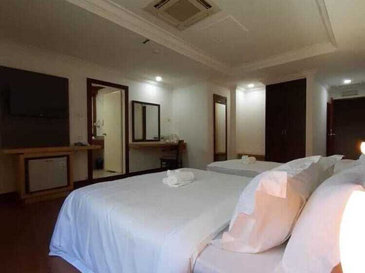 غرفة ديلوكس, Sara