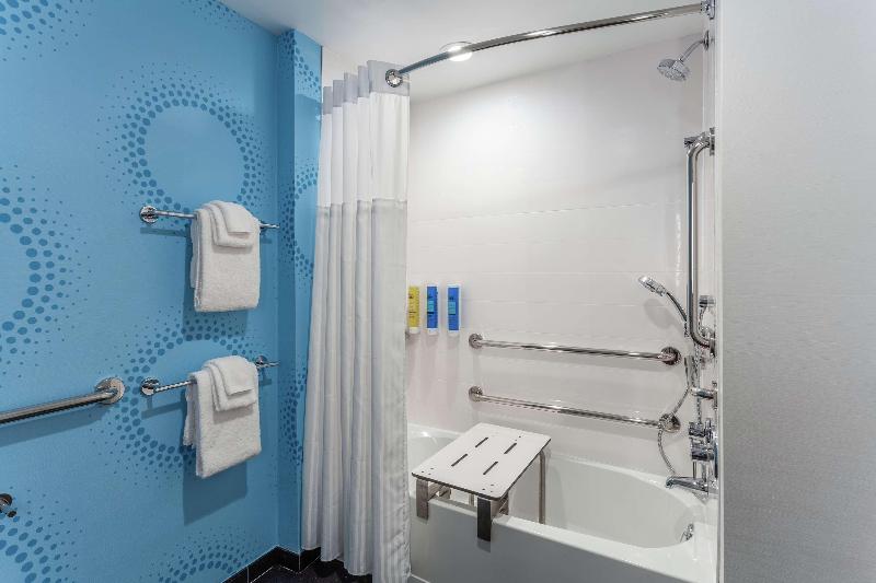 스탠다드 룸 킹사이즈 침대, Tru By Hilton Binghamton Vestal