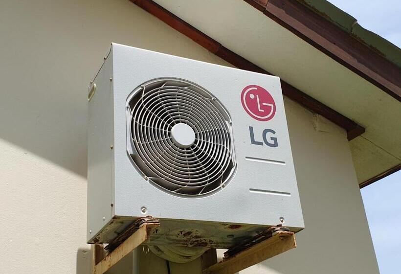 بانگلوی استاندارد, Kunta Kinteh Beach Complex