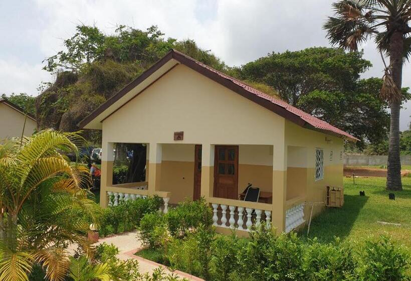 بانگلوی استاندارد, Kunta Kinteh Beach Complex