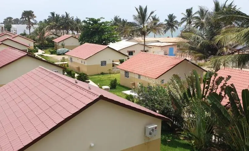 بانگلوی لوکس, Kunta Kinteh Beach Complex