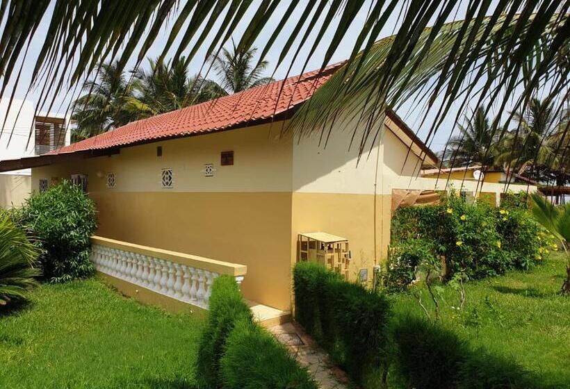 ویلای 3 خوابه, Kunta Kinteh Beach Complex