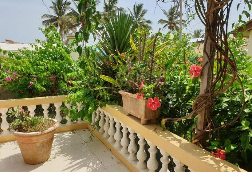 Вилла 3 Спальни, Kunta Kinteh Beach Complex