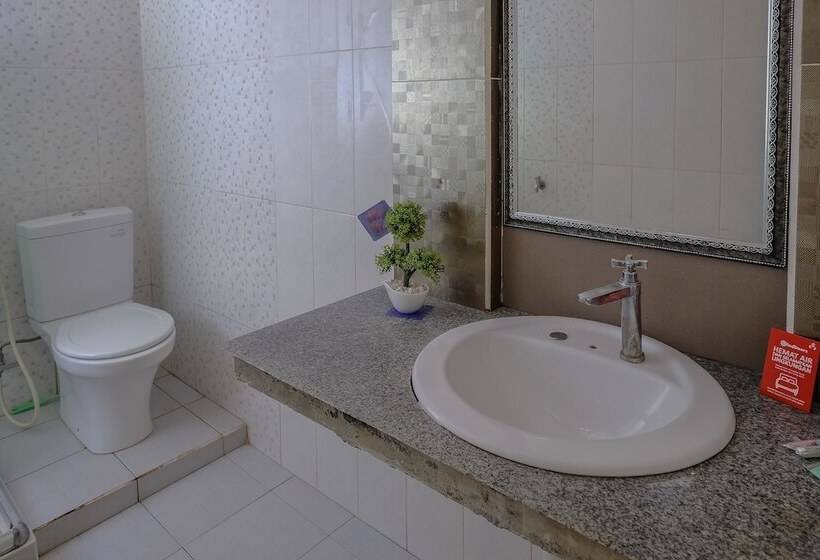 Номер Стандарт, Reddoorz Syariah Near Museum Lambung Mangkurat 2