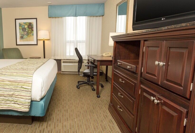 스위트, Troy Inn & Suites