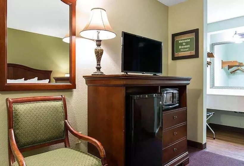 ２ダブルベッドのスタンダードルーム, Baymont By Wyndham Branson Thousand Hills