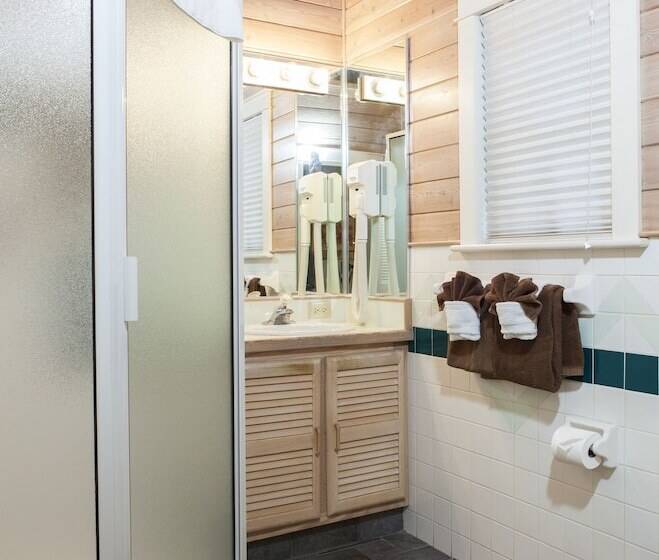 Номер Deluxe, Eden House