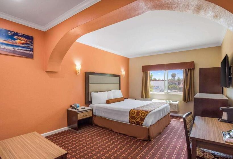 스위트 킹사이즈 침대, Rodeway Inn & Suites Pasadena