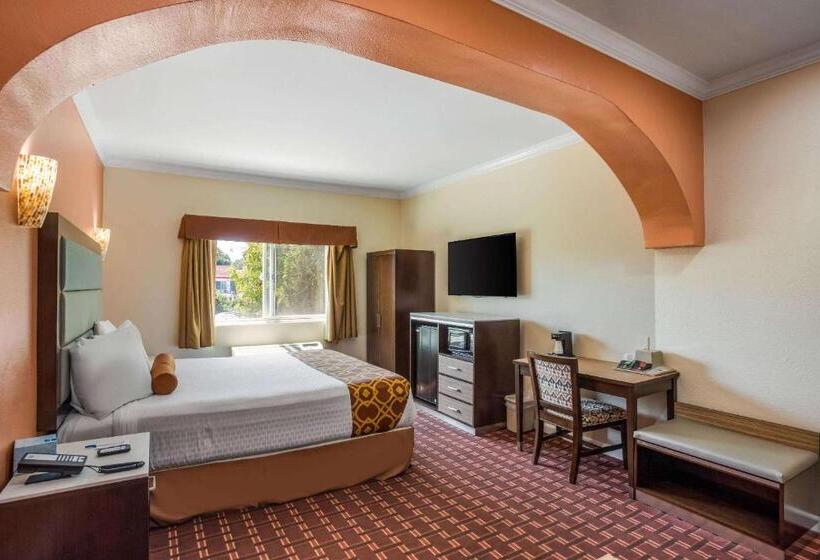 جناح سرير كينج, Rodeway Inn & Suites Pasadena