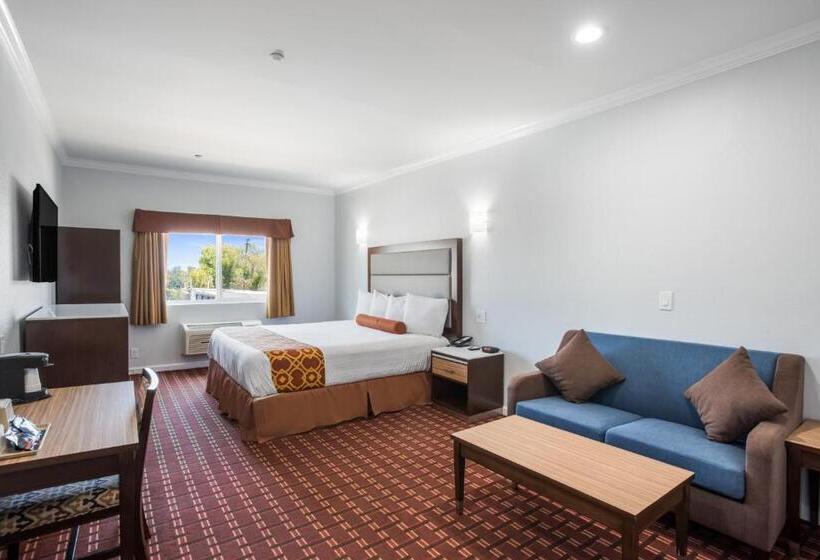 스탠다드 룸 킹사이즈 침대, Rodeway Inn & Suites Pasadena