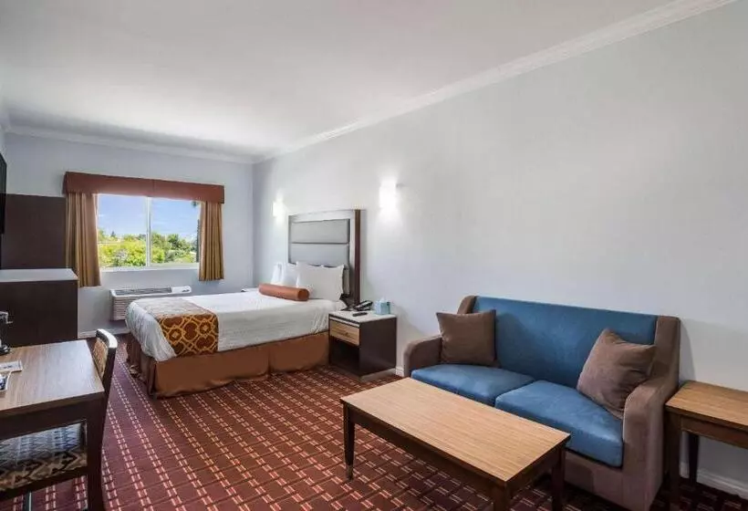اتاق استاندارد, Rodeway Inn & Suites Pasadena
