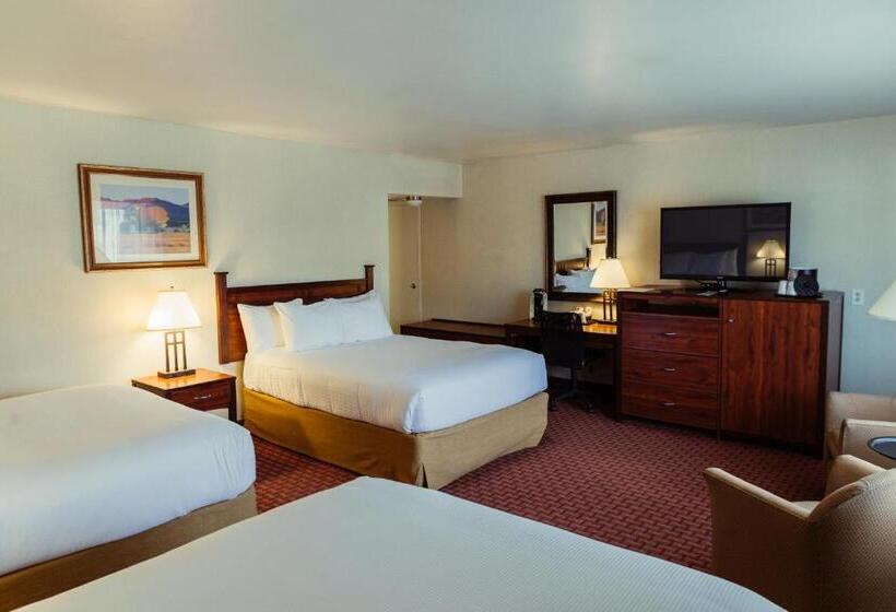 带阳台的三人标准间, The Durango Lodge