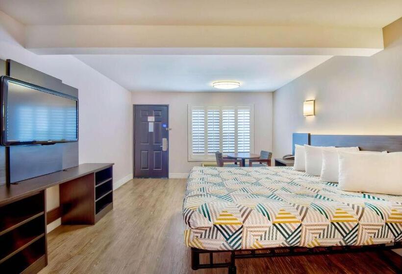 Номер Deluxe Кровать Кинг, Motel 6 Inglewood, Ca