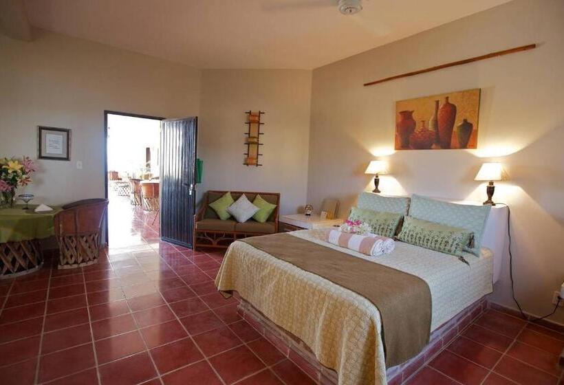 スタンダードスタジオ, La Quinta Del Sol