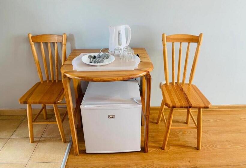 غرفة قياسية ثلاثية, Maczek