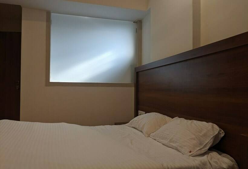Номер Deluxe, Atharva Residency