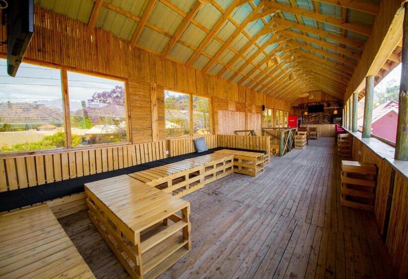 シティビュースイート, Mount Royal Villa