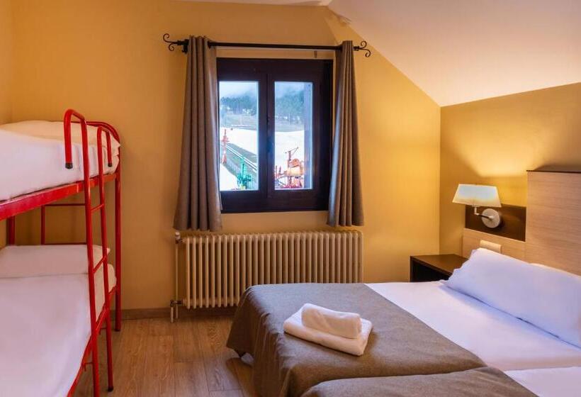 חדר קלאסי לארבעה, Port 1730