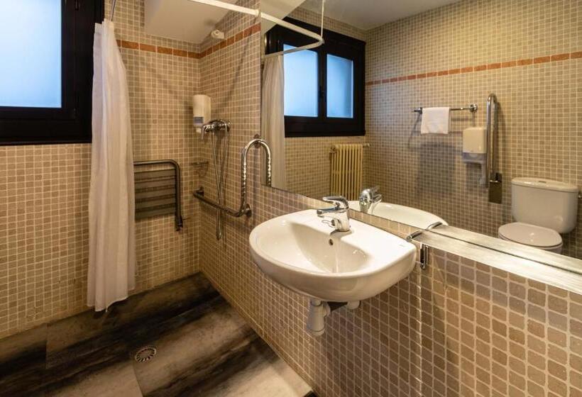 חדר משפחתי, Port 1730