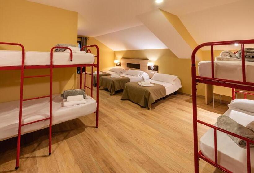 חדר משפחתי, Port 1730