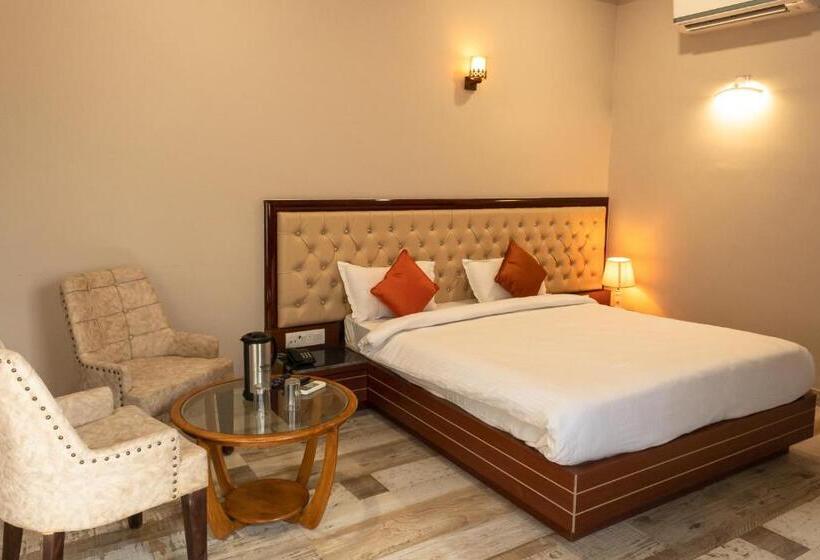 디럭스 룸, Riddhi Siddhi Resorts