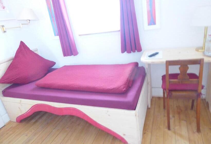 غرفة أساسية فردية, Pension Zur Rose