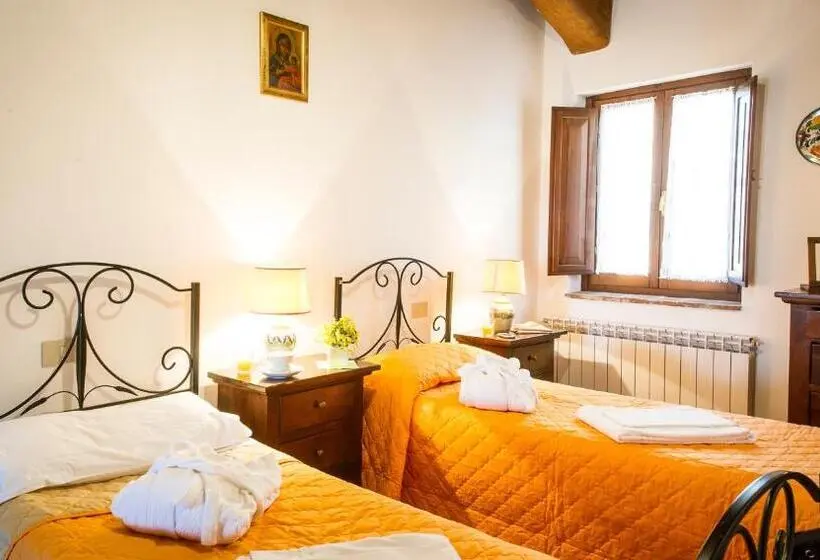 ２ベッドルームハウス, Borgo Montemaggiore