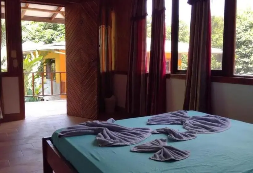 اتاق لوکس با بالکن, Corcovado & Drake Inn