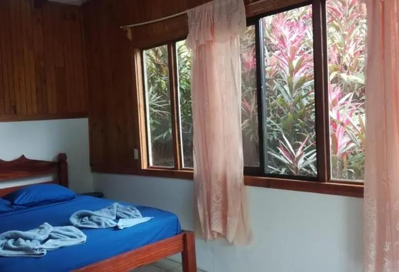 اتاق لوکس با بالکن, Corcovado & Drake Inn